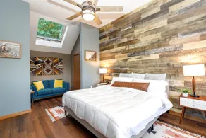 2 Bedroom Townhouse w/Play Room+Pets Welcome - Image 2