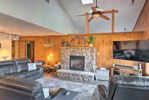 Boat Dock & Backyard: 'Rock River Retreat' - Image 5