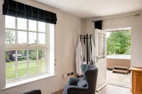 Beautiful Yorkshire farmhouse with hot tub - Image 5