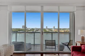 Le Petit Italie ,water View 22 With Pool - Image 3