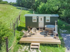 Hot Tub Retreat - Otium Wine Estate - Image 2