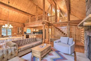 Splendid Family Cabin w/ Hot Tub & Grill! - Image 4
