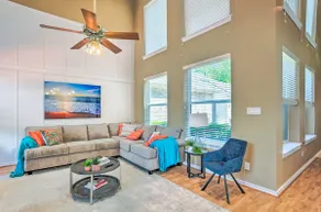 Beautiful Montgomery Home w/ Lakefront Deck! - Image 4