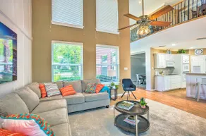 Beautiful Montgomery Home w/ Lakefront Deck! - Image 5