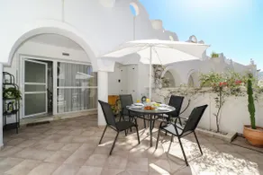 Beautiful sunny townhouse - great resort facilities - Image 2