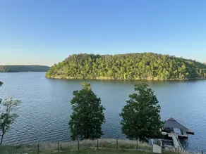 Lakefront Stunning Views-Smith Lake, AL-5 Bedrooms - Image 2