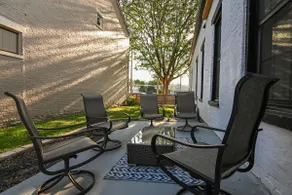 3 Bedroom Condo - Close to Stadiums & Downtown - Image 3