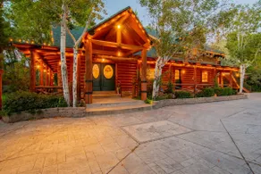 The Moose & Bear Cabin at Timpanogos - Image 3