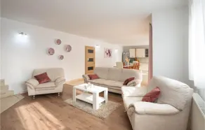 Stunning Home In Tugare - Image 4