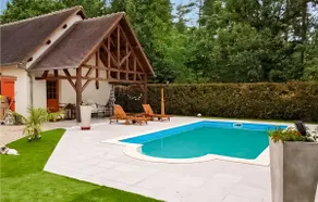 Pet Friendly Home In Salbris - Image 2
