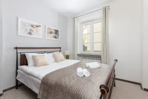 Elegant Apartment Old Town Rycerska - Image 3