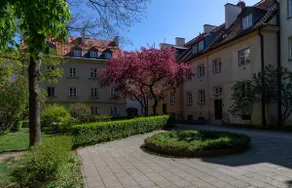 Elegant Apartment Old Town Rycerska - Image 5