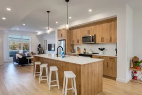 The \"Zen Den\" 3 bedroom in YYC - Image 4