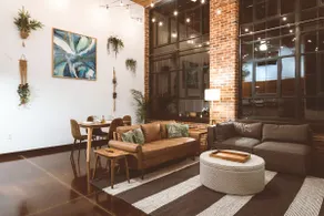 Cozy Mill Loft w/ 2 king beds, huge windows - Image 3