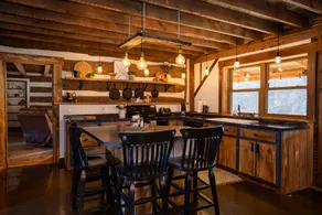 Private Cabin w/Hot Tub. Woods and nature - Image 5