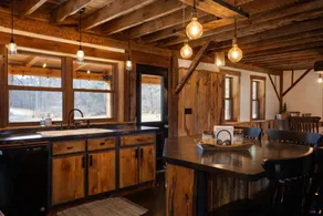 Private Cabin w/Hot Tub. Woods and nature - Image 4