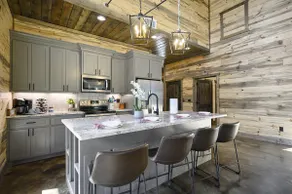 Family & Group Cabin w/ Hot Tub & Game Room - Image 5