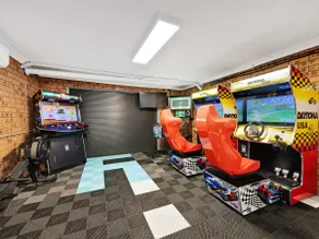 Skyes Beach House | Whole Property Downstairs Stay - Image 3