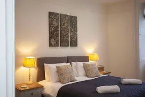 Vista a la Ciudad-Apartamento-Baño privado-AS - Image 3