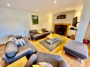 Arniss Farmhouse - Image 5