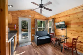 Hot Tub Cabin at Robinhood Village Resort - Image 4