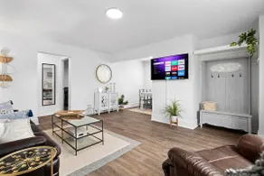 Brand New 1BR Flat, Cozy King Suite - Image 3