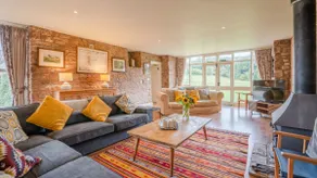 Lodge Barn, Forest of Dean - sleeps 18 guests  in 9 bedrooms - Image 2