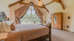 Lodge Barn, Forest of Dean - sleeps 18 guests  in 9 bedrooms - Image 4