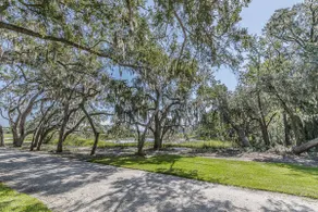 Newly Renovated LowCountry Cottage with Marsh Views - Sleeps 6 - Image 4