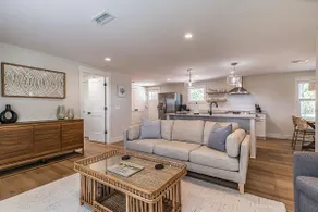 Newly Renovated LowCountry Cottage with Marsh Views - Sleeps 6 - Image 3