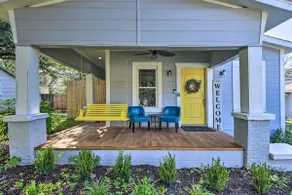 1 Mi to UTA: Arlington Elm Cottage w/ Fenced Yard - Image 4