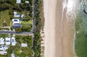 Luxury Villas The Break (Beachfront + Heated Pool) - Image 4