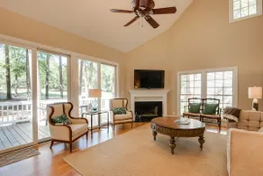 Stunning Lake Oconee Retreat w/ Pool Access! - Image 5