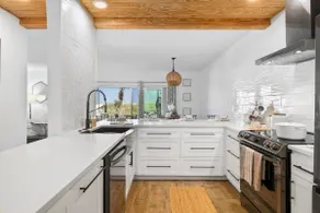 Oceanfront Two Bedroom Retreat with Private Balcony - Image 4
