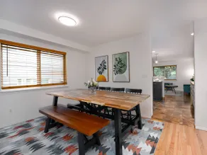4BR Family Townhome | Light Rail + Parking - Image 4
