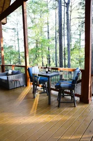 Stunning Pet Friendly Farmhouse 1 mile to new casino sleeps 10 Hot Tub - Image 2