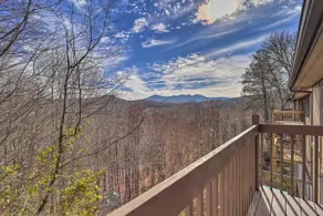 Sugar Mountain Chalet w/ Hot Tub & Ski Shuttle! - Image 3