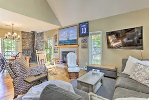 Pet-Friendly Grand Pine Bush Retreat on 2 Acres! - Image 3