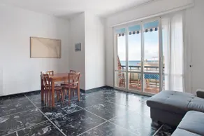 Apartamento \"Casa Bruno e Iris\" con vistas al mar, balcón y Wi-Fi - Image 4