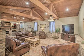 Dularge Grand Villa - Steps to Marina + Fishing! - Image 2