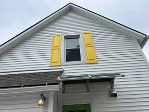 The Yellow-Shuttered House apt B - Image 4