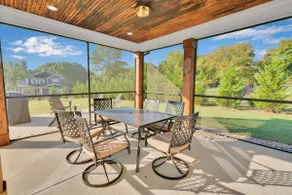 Immaculate & Cozy 4-BR Modern Farmhouse Retreat! - Image 4