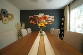 Woodlands 4BR | 11 Guests Near Pavilion & Waterway - Image 5
