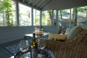 Woodlands 4BR | 11 Guests Near Pavilion & Waterway - Image 2