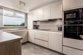 West Sands - Donnini Apartments - Image 3