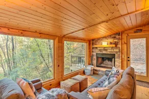 Fireplace & Foliage: Quaint Blue Ridge Cabin! - Image 2