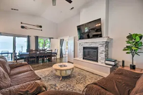 Spacious Lakeport House on Clear Lake w/ Dock - Image 5