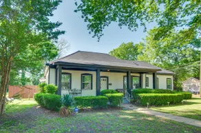 Updated North Greenwood Cottage < 1 Mi to Dtwn! - Image 3