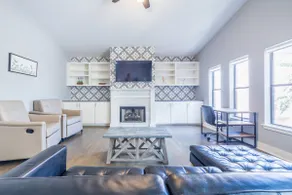 Gated 4BR Home Near NRG Med. Center - Image 2