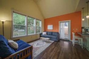 #StayInMyDistrict Lake Oswego Honey Bee Cottage - Image 2